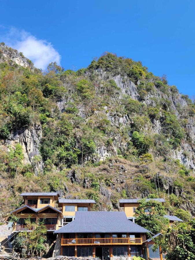 Dong Van Cliffside House Exterior photo